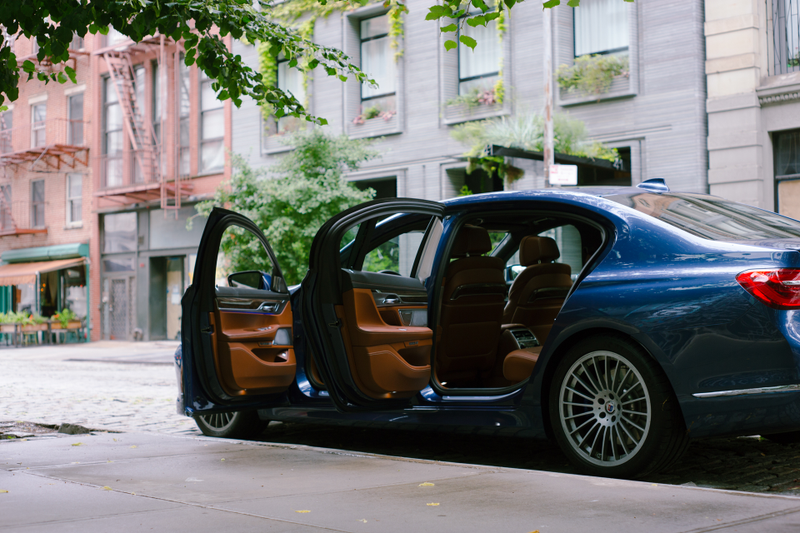 Illustration for article titled When You Should Spend $70,000 Or $150,000 On A BMW SedanÂ